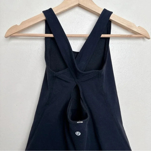 Lululemon Womens 6 Cross Back Cropped Tank In Black - Picture 6 of 10